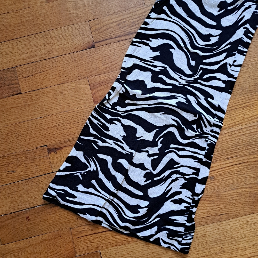 H&M Zebra Print Flare Pants Sz 6 NWOT - Picture 3 of 9